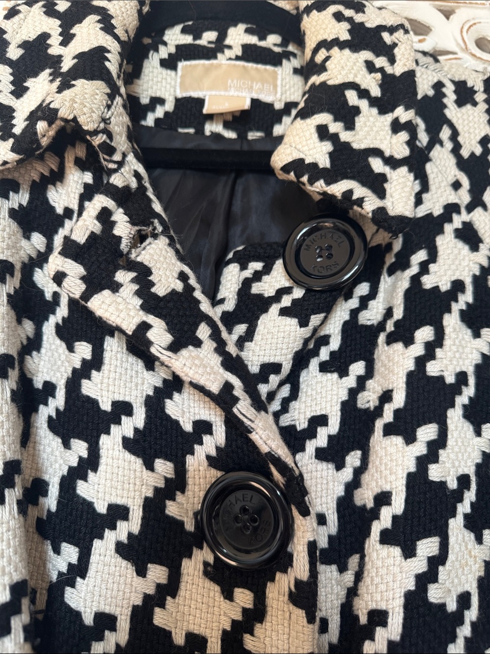 Michael Kors Black and White Houndstooth Trench Coat - Picture 3 of 10